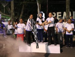 Wabup Nurul Azizah Hadir Dan Berangkatkan Peserta Bojonegoro Playon “Night Fun Run 6k”