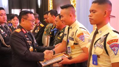 Polsus & Satpam Teladan Tingkat Provinsi Dapatkan Penghargaan Dalam Rangka Hari Bhayangkara ke-79