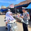 Satgas Preemtif Operasi Patuh Polres Pringsewu Gelar Sosialisasi Tertib Lalu Lintas di Pasar Ambarawa