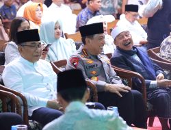 Kapolri Hadiri Haul Pondok Bubtet Pesantren di Cirebon, Ulama dan Polri saling Melengkapi