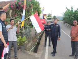 Sat Reskrim Polres Pringsewu Kibarkan Merah Putih di Desa Terjauh Sambut HUT RI ke-80