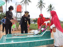 Wakapolres Pringsewu Pimpin Ziarah dan Tabur Bunga Peringati HUT RI ke-80