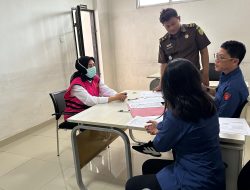 Kejati Lampung Serahkan Tersangka Korupsi Rp17,9 Miliar BRI Pringsewu ke Kejari