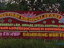 Gelombang Karangan Bunga Penuhi Polda Lampung, Protes Kriminalisasi Pers dan LSM