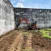 Lapas Kelas III Dharmasraya Bangun Jalan di Area Brandgang, Gunakan excavator untuk Permudah Akses Pengamanan