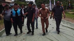 Uspika Katibung dan Anggota DPRD Lampung Selatan Tinjau Pembangunan Rabat Beton Simpang Kates – Babatan