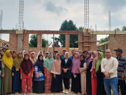 Ketua DPRD Lampung Selatan Erma Yusneli Bantu Pembangunan Masjid di Hari Libur masyarakat sambut Gbira