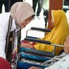 Dinas Sosial Menyalurkan Bantuan kursi Roda Secara Simbolis Untuk kelompok Rentan