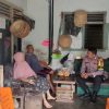 Perkuat Kamtibmas, Bhabinkamtibmas Polsek Pagelaran Sambangi Pedagang di Pekon Gumukrejo