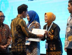 Pemkab Bojonegoro Menerima Penghargaan Alokasi Insentif Fiskal Tahun Berjalan 2025 Dari Wakil Presiden RI