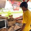 Warga Binaan Lapas Dharmasraya Semangat Hasilkan Produk UMKM dari Papan Bekas dan Batok Kelapa