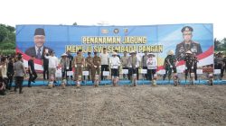 Wakapolri dan Kapolda Lampung Dampingi Menko Pangan Zulkifli Hasan Tanam Jagung di Lampung Selatan