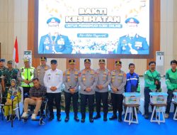 Perkuat Kemitraan dengan Ojek Online: Polda Lampung Gelar Baksos dan Bakkes Pada Apel Ojol Kamtibmas Nasional 2025