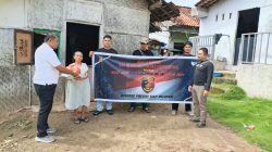 HUT Reserse Polri ke-78, Sat Reskrim Polres Pringsewu Turun ke Warga Salurkan Bansos