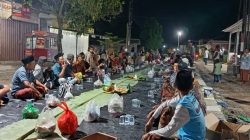 Warga Mekar Jaya Gelar Syukuran di Atas Jalan Rabat Beton Poros Bumidaya–Bumirestu yang baru