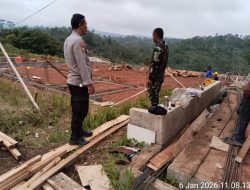 Polisi Turun ke Desa, Kawal Koperasi Merah Putih di Pekon Kedaung