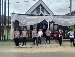 Polres Pringsewu Kerahkan Puluhan Personel Amankan Perayaan Natal Bersama di GBI Rejosari