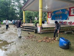 Aksi Jempol Polisi di Pringsewu, Jaga Kebersihan Demi Pariwisata dan UMKM