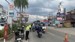 Warga Serbu Pusat Belanja Jelang Lebaran, Polisi Siaga Atur Lalu Lintas di Titik Rawan Macet Pringsewu