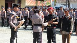 Kapolres Pesisir Barat Pimpin Apel Sabuk Kamtibmas Bersama Masyarakat