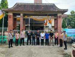 Amanakan Ibadah Paskah, Polisi Dan Pemuda Lintas Agama di Pringsewu Bersatu Jaga Gereja