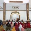 Ketua BKMT Bengkunat Hendra Bangsawan Buka Pengajian Rutin di Masjid Assamsi Kota Jawa