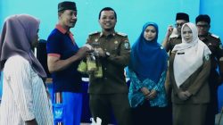 Bupati Pringsewu Serahkan Bantuan Pangan 418 Warga Banyumas & 528 Warga Margosari