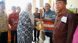 Ratusan Warga Pekon Sumberagung Dan Bandungbaru Terima Bantuan Pangan
