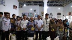 Bupati Pringsewu Serahkan Bantuan Pangan Tahun 2026 di Pekon Rejosari