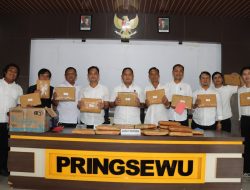 Koper Biru dan Kardus Bongkar Peredaran 24 Kg Ganja di Pringsewu