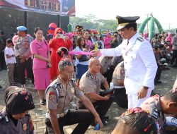 Momen Hari Bhayangkara, 42 Personel Polres Pringsewu Naik Pangkat, Keluarga Ikut Sematkan Tanda Pangkat