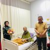 Danlanal Lampung Tunjukkan Kepedulian, Jenguk Istri Prajurit yang Berjuang Melawan Kanker Selama Tiga Tahun