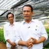 Mentan Amran Turun Langsung ke Lampung Tengah, Salurkan Bantuan Pangan untuk Warga Lampung