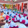 Polri Kerahkan 372 Taruna Akpol Dampingi Siswa di 73 Sekolah Rakyat Bersama Taruna Akademi TNI