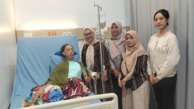 HUT ke-80 Jalasenastri, Ketua Cabang Lampung Bersama Danlanal Besuk Istri Prajurit yang Berjuang Melawan Kanker