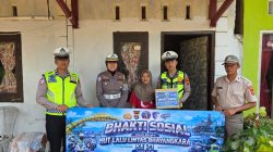 Jelang HUT Lalu Lintas Bhayangkara ke-71, Satlantas Pringsewu Berbagi Sembako dengan Masyarakat
