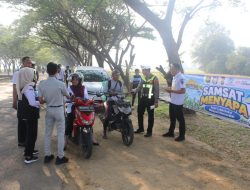 Samsat Menyapa, Petugas Gabungan Ingatkan Warga Taat Pajak Kendaraan