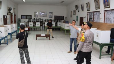 Jelang Pencoblosan Pilkakon, Kapolres dan Bupati Pringsewu Cek TPS